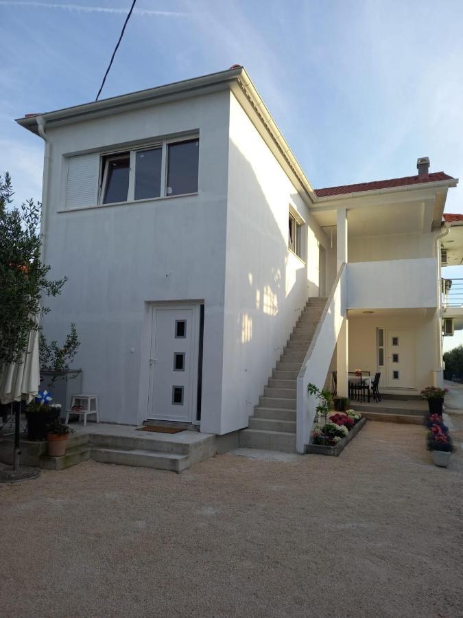 Apartmani Sara Бибинье Экстерьер фото